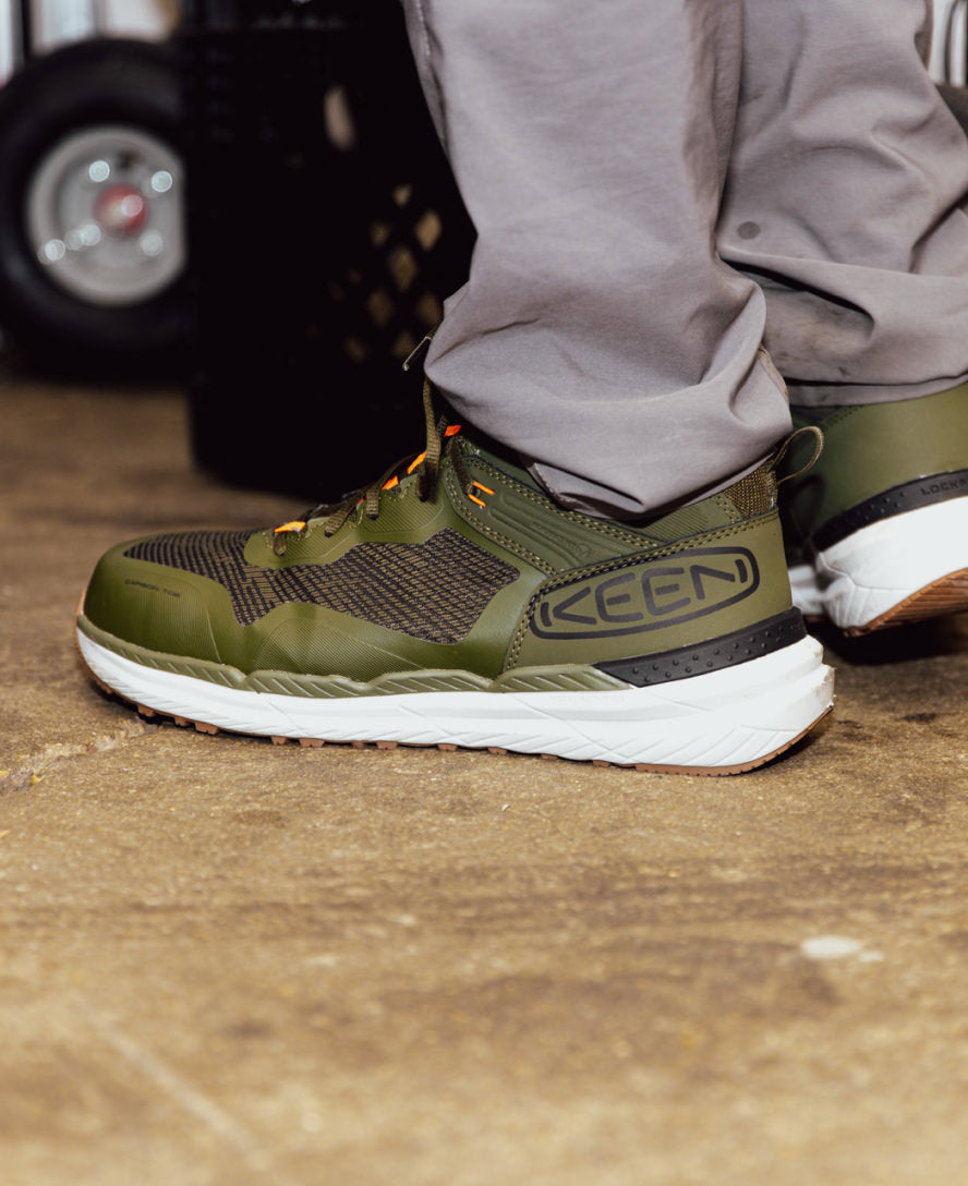 Men's Synchro Waterproof Work Boot (Carbon Toe) | Forest Night/Gum - Image 9